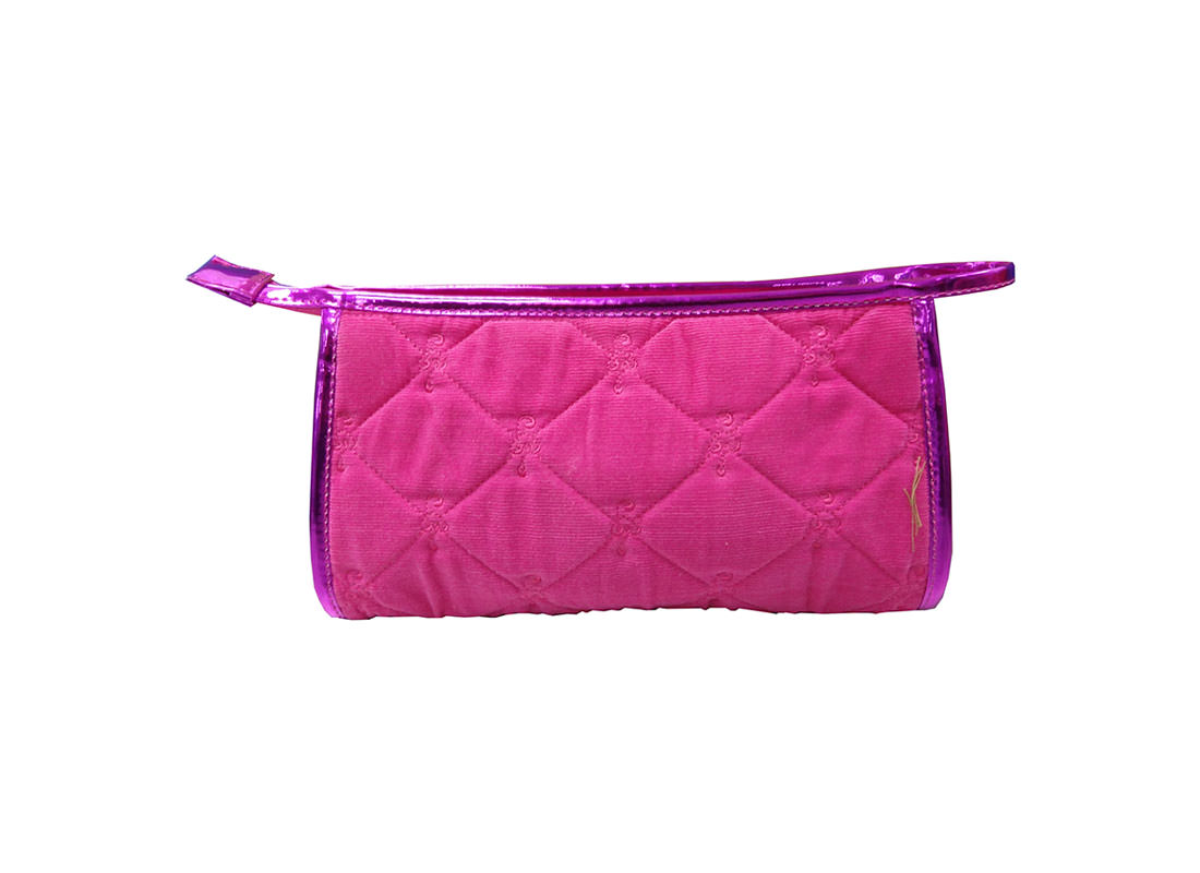 Pink Quilted bag for storing cosmetic