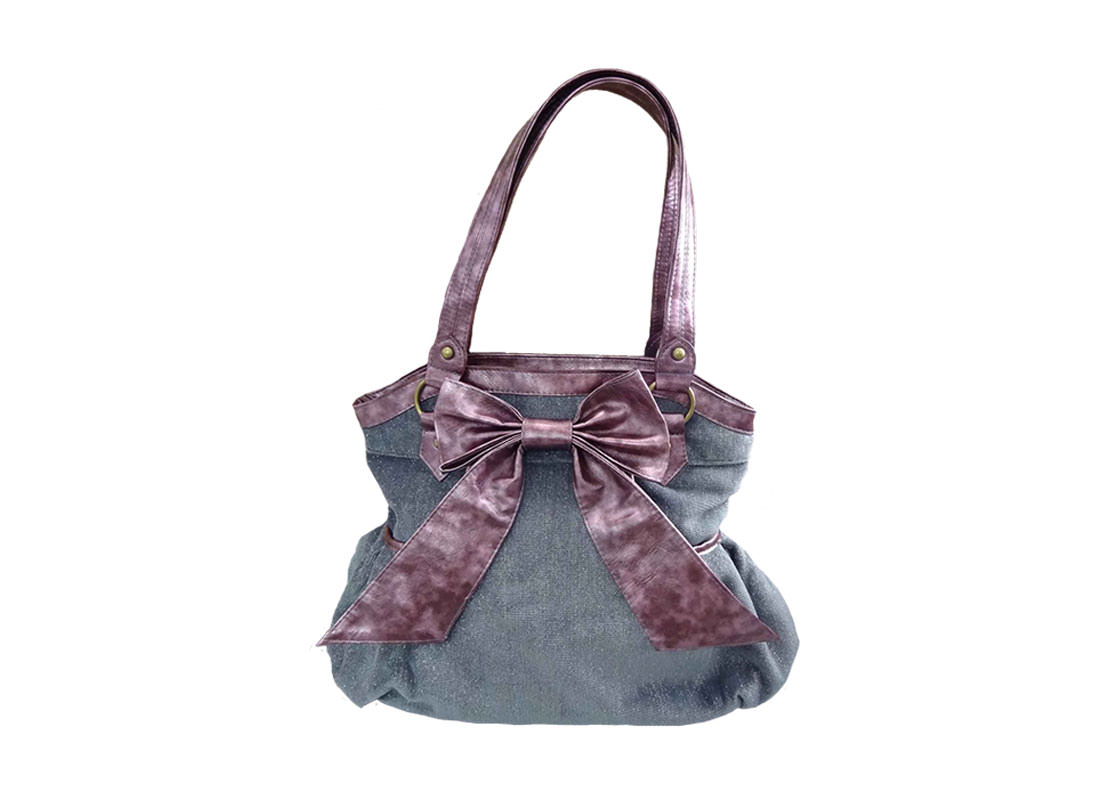 handbag with bow