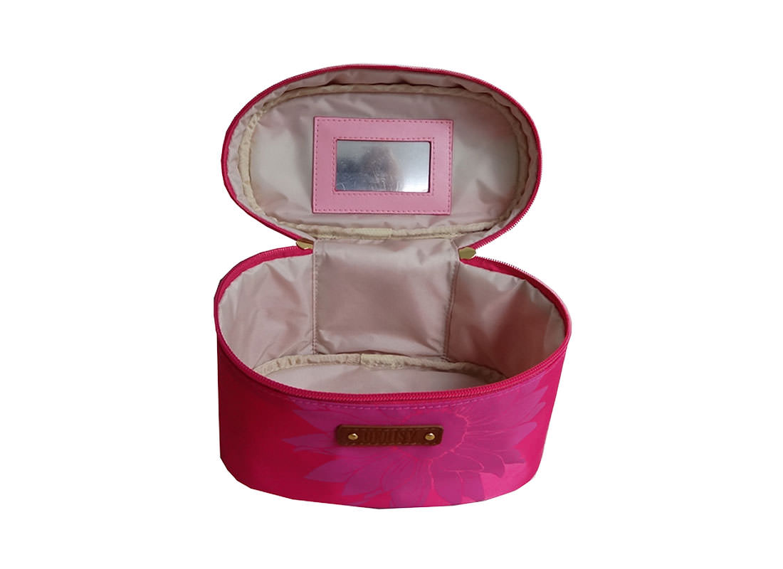 Daisy Flower Makeup Bag in Pink Open