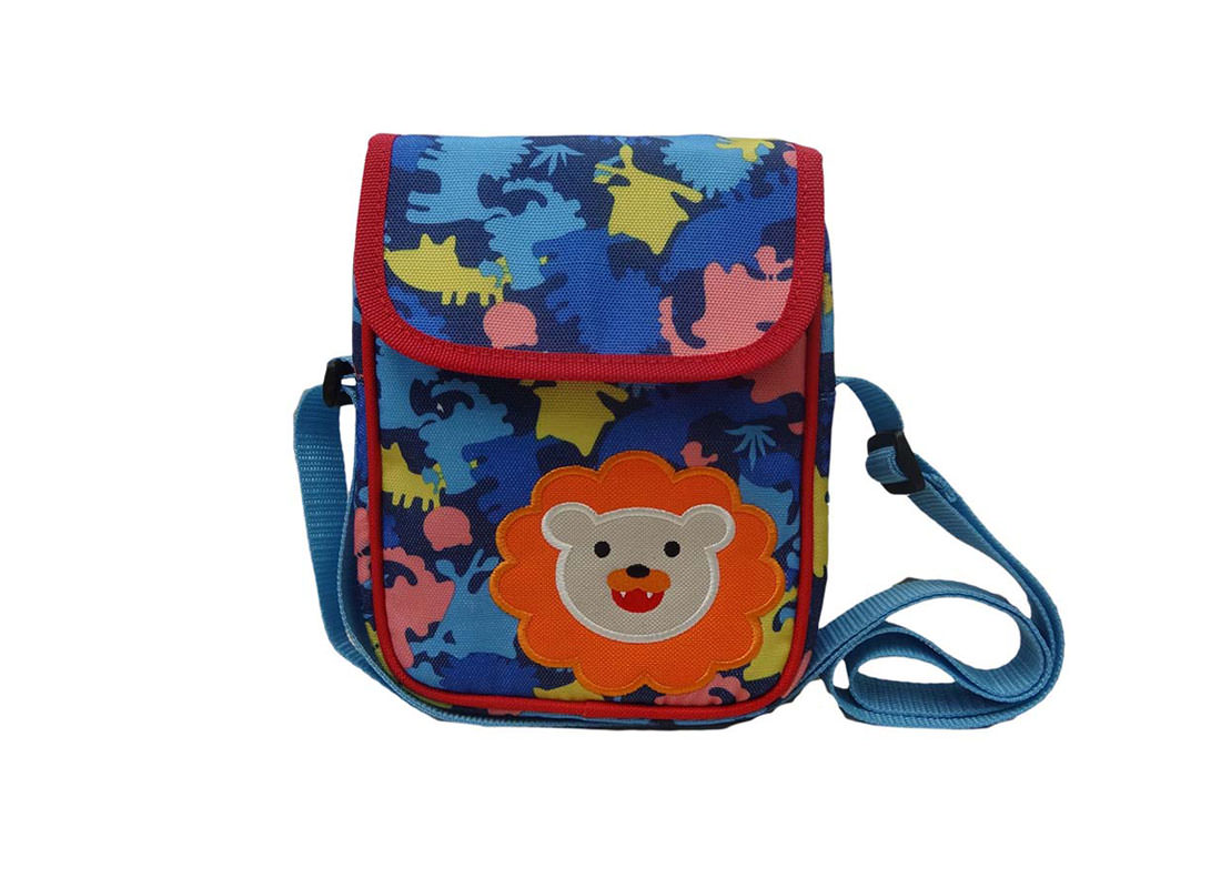 Kids Camo Shoulder Back with Lion Patch