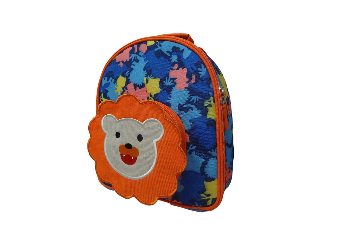 Camo Lunch Bag with Lion Front Pocket R Side
