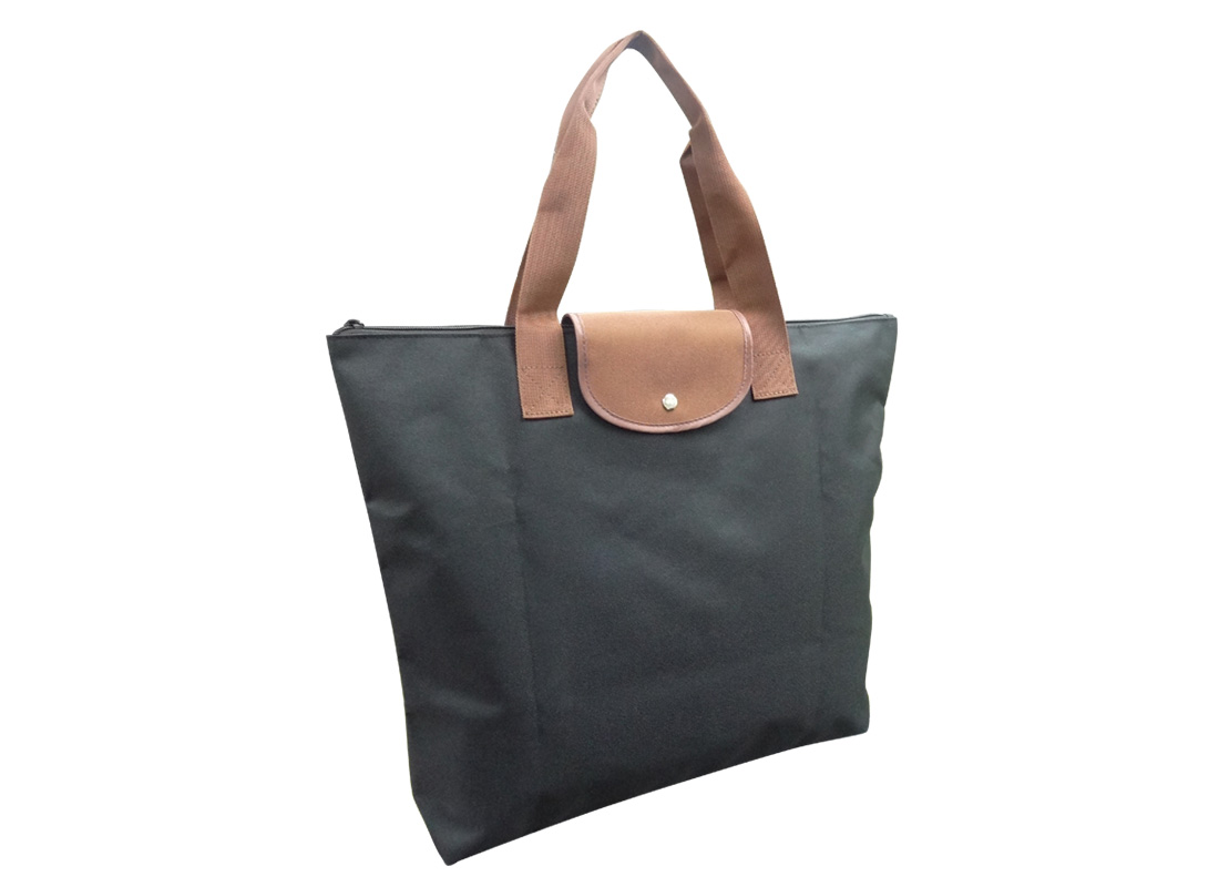 Foldable Tote bag with zipper in black L side