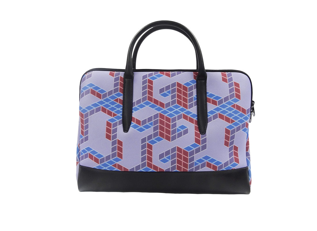Neoprene laptop bag with cubic print back