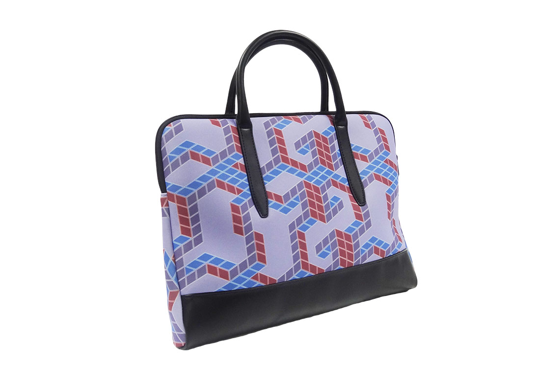 Neoprene Laptop bag with cubic print L side