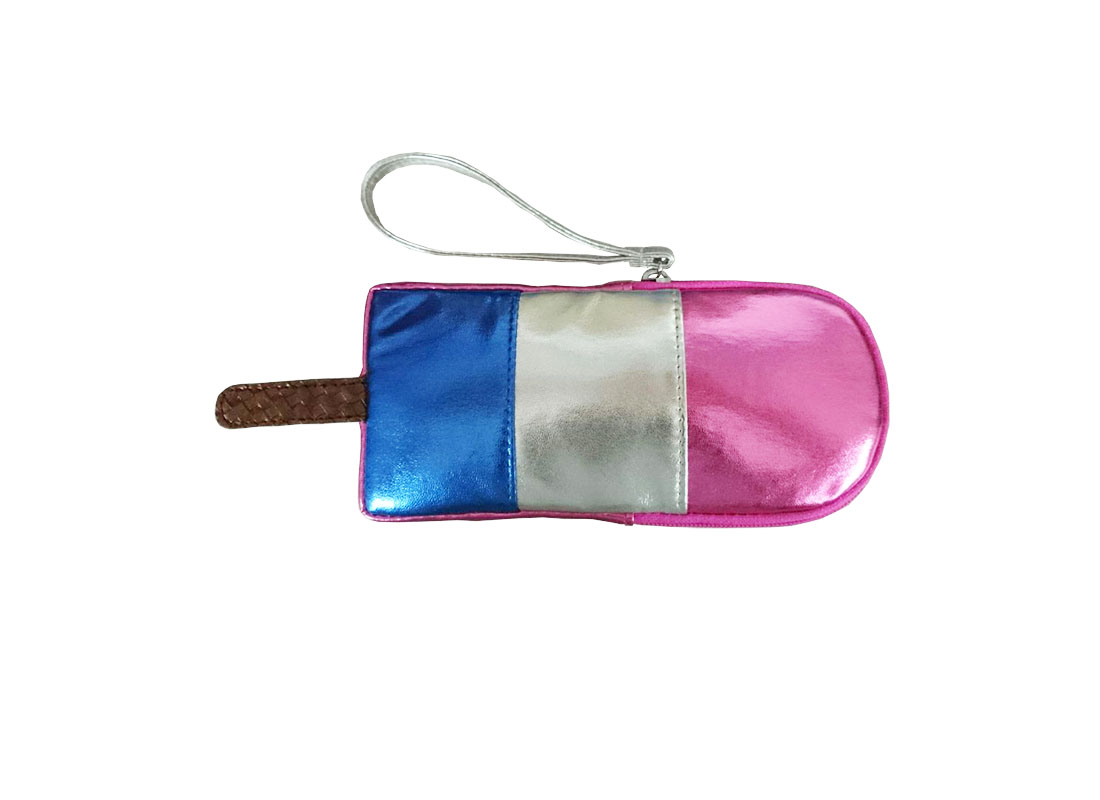 Small pouch in popsicle shape