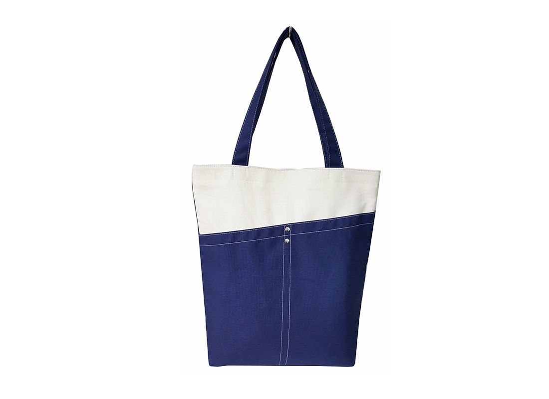 Tote Bag in dark blue & white