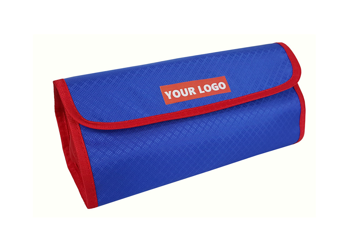 Accessories pouch in blue side