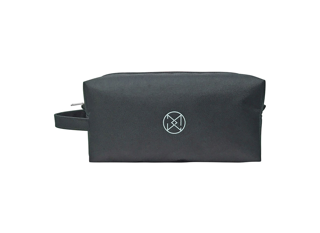 Men Toiletry in black