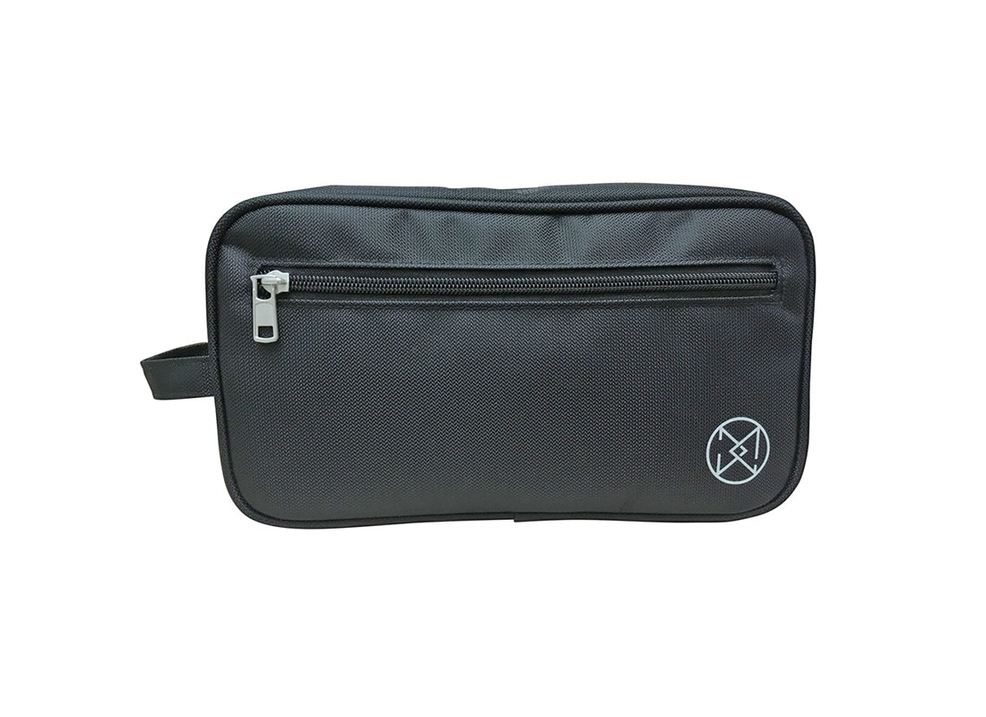Men Toiletry in black