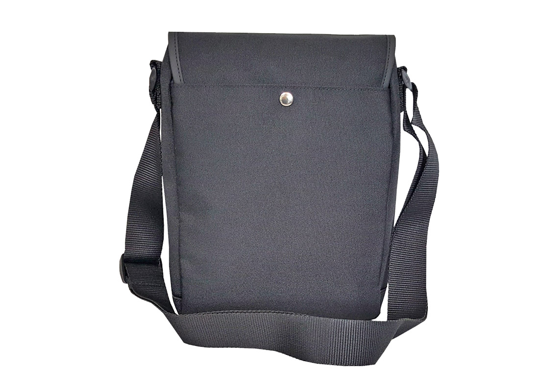 back of casual Shoulder bag in black