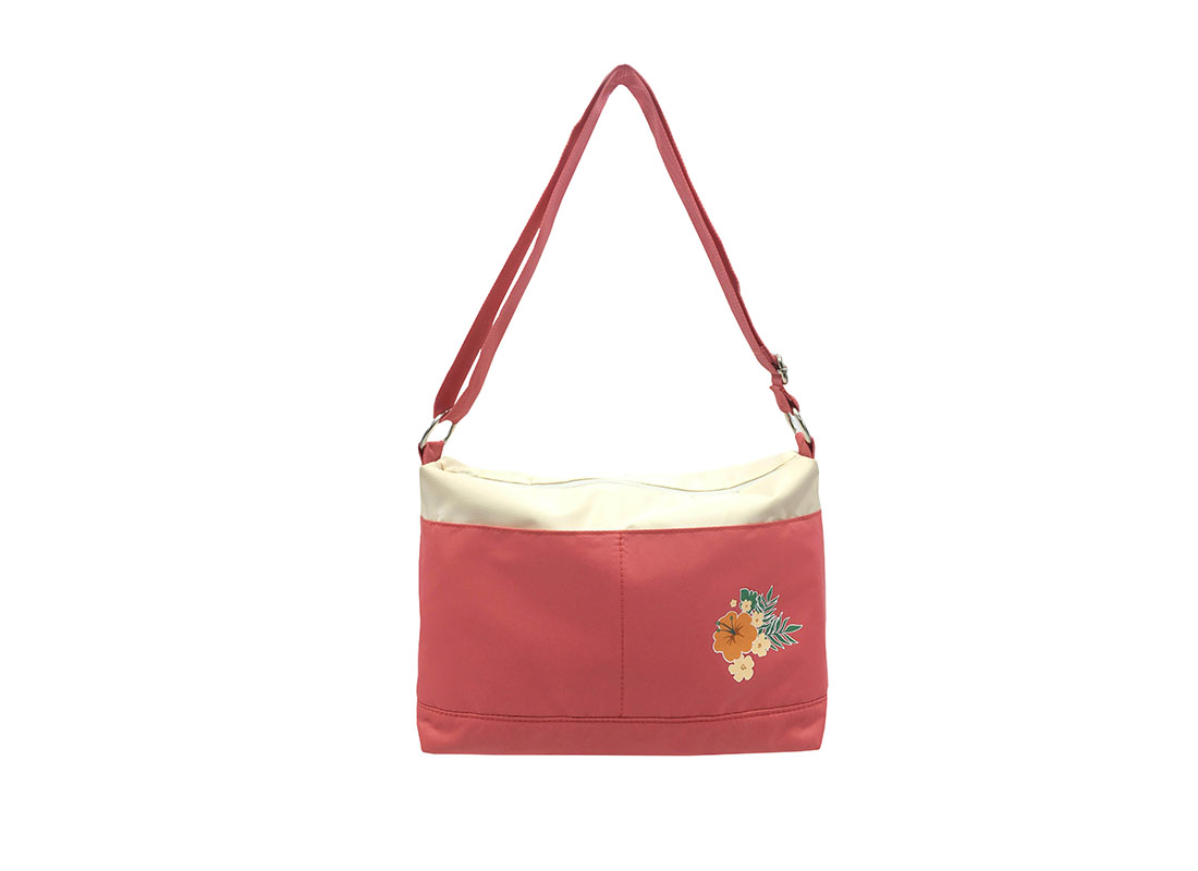 Shoulder Bag with a Hawaii flower print