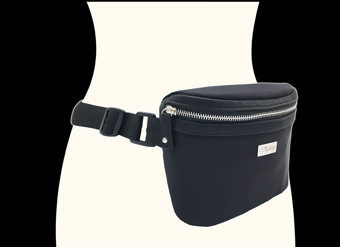 Women Large Waist Bag in Black model