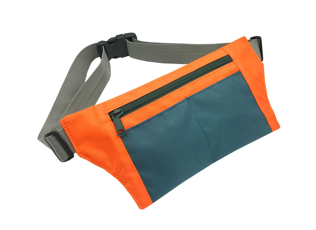 Sporty waist bag with front zipper pocket L side