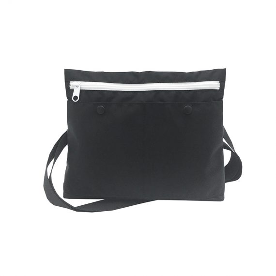 simple black shoulder bag front