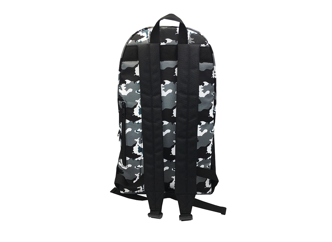 camo backpack back